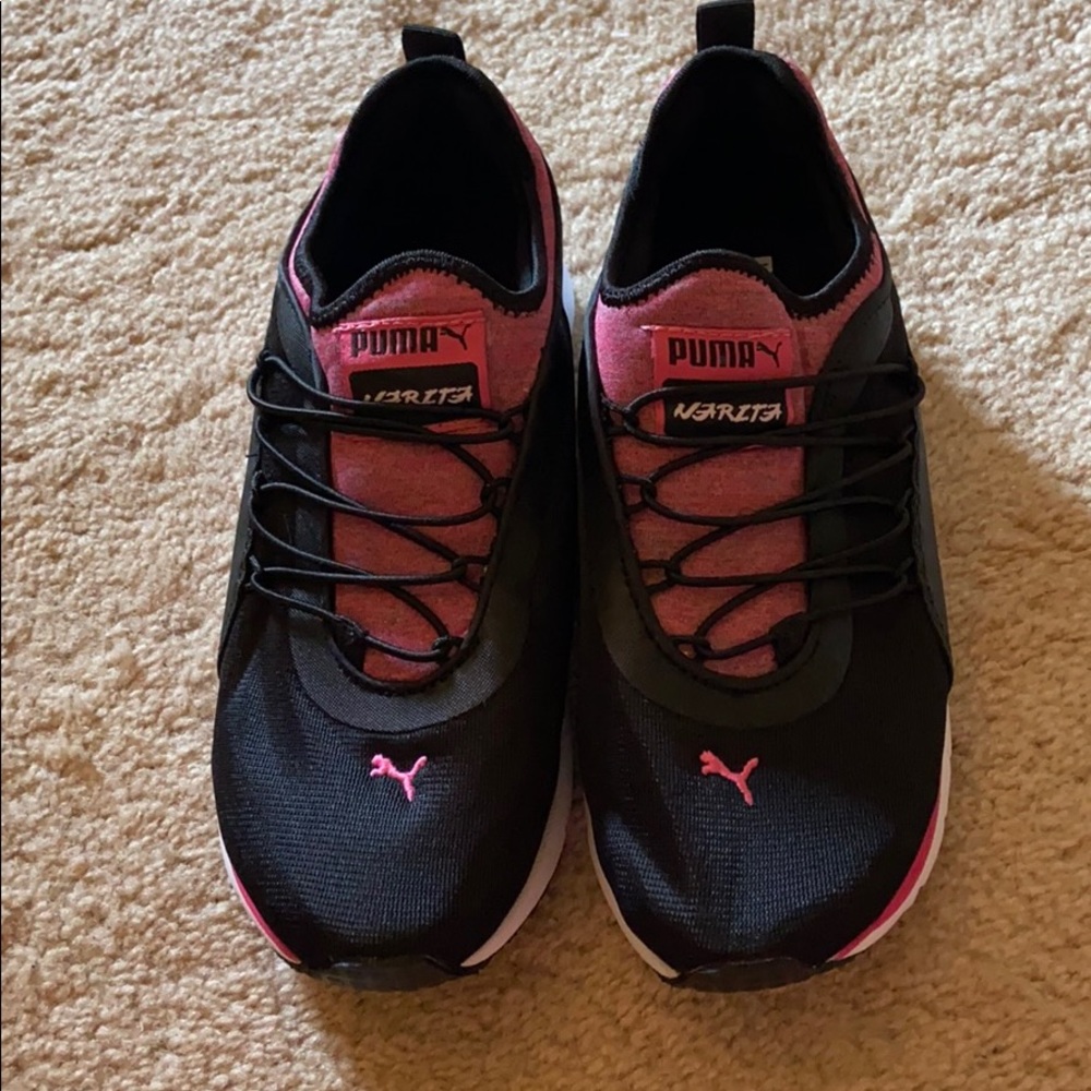 Gym shoes